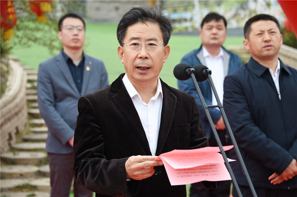 白学贵表示,在全面推进乡村振兴,加快富民强县步伐的